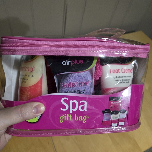 NEW Spa Gift Bag - Picture 1 of 4